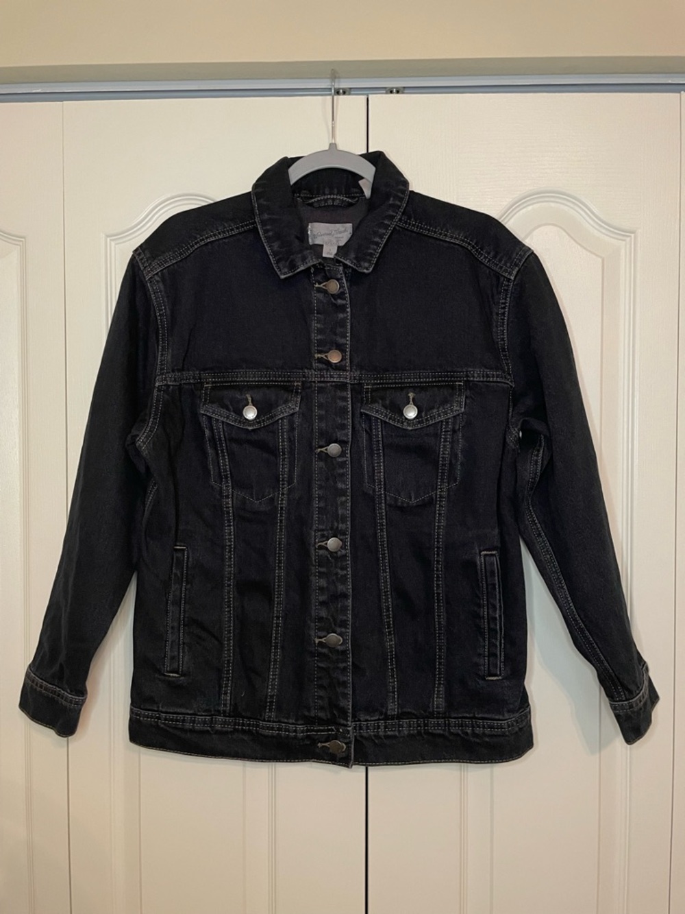 Universal Thread black denim jacket